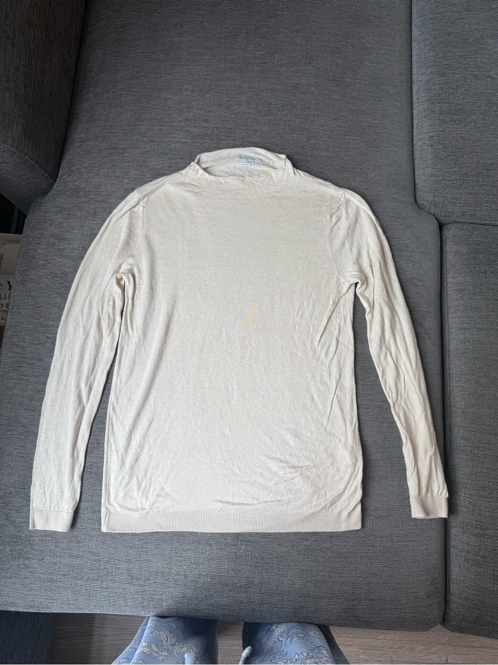 Women’s Medium lightweight cashmere blend knit top - Medium